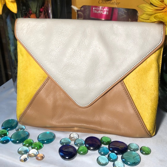 Banana Republic Clutch - Picture 3 of 8